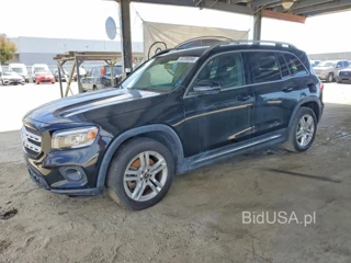 MERCEDES-BENZ GLB 250