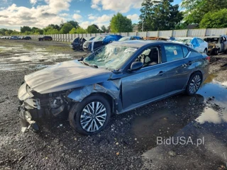 NISSAN ALTIMA SV