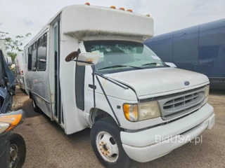 FORD ECONOLINE E450 SUPER DUTY CUTAWAY VAN