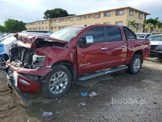 NISSAN TITAN SL