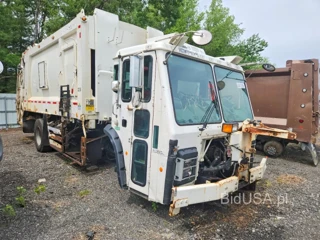MACK LR613
