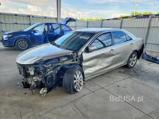 TOYOTA CAMRY HYBRID XLE