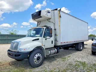 INTERNATIONAL 4300
