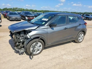 NISSAN KICKS PLAY S