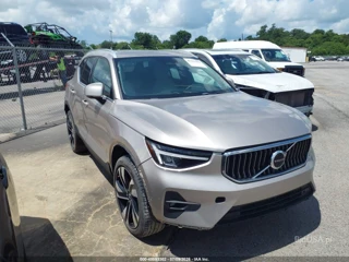 VOLVO VOLVO XC40 B5 PLUS BRIGHT THEME