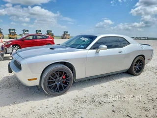 DODGE CHALLENGER SRT-8