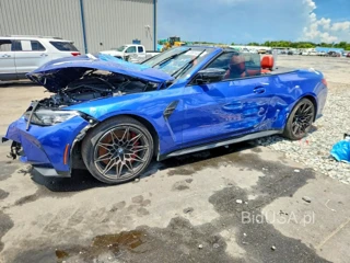 BMW M4 COMPETITION