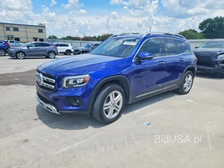 MERCEDES-BENZ GLB 250