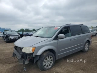 CHRYSLER TOWN & COUNTRY