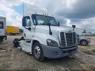 FREIGHTLINER FREIGHTLINER CASCADIA 125