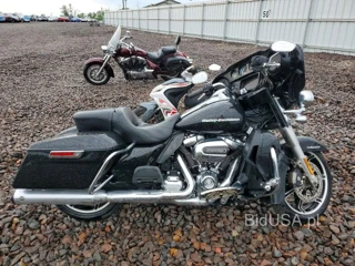 HARLEY-DAVIDSON ULTRA