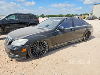 MERCEDES-BENZ S 550