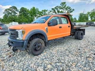FORD F450 SUPER DUTY