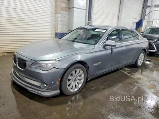 BMW 750