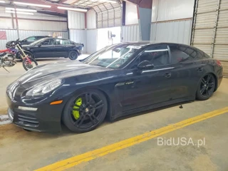 PORSCHE PANAMERA SE HYBRID