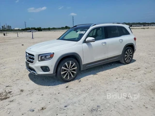 MERCEDES-BENZ GLB 250