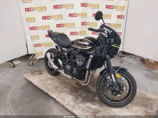 KAWASAKI KAWASAKI ZR900