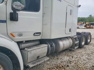 PETERBILT 579