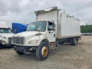 FREIGHTLINER M2 106 MEDIUM DUTY