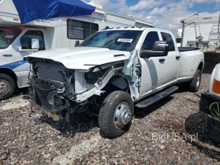 RAM 3500 TRADESMAN