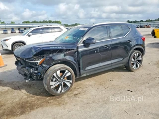 VOLVO XC40 PLUS