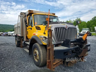 INTERNATIONAL 7400