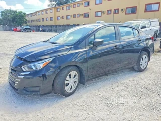 NISSAN VERSA S