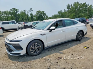 HYUNDAI SONATA HYBRID BLUE