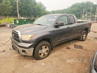 TOYOTA TUNDRA DOUBLE CAB SR5