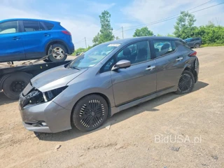 NISSAN LEAF SV
