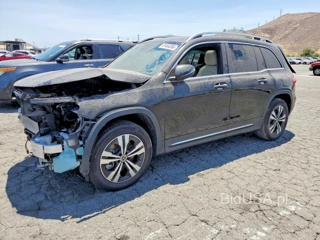 MERCEDES-BENZ GLB 250