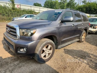 TOYOTA SEQUOIA SR5