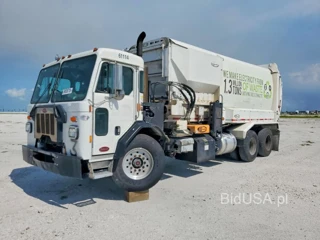 PETERBILT 520