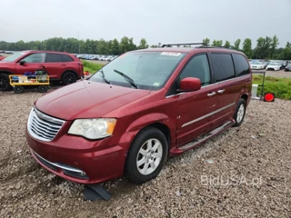 CHRYSLER TOWN & COUNTRY TOURING