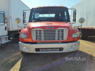 FREIGHTLINER M2 106 MEDIUM DUTY