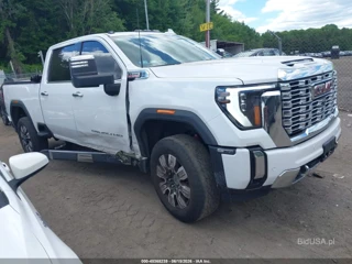 GMC SIERRA 2500HD 4WD  STANDARD BED DENALI