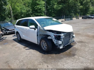TOYOTA TOYOTA SIENNA LE