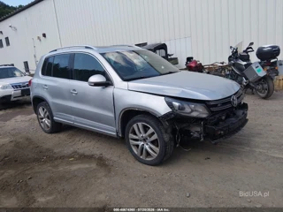 VOLKSWAGEN VOLKSWAGEN TIGUAN R-LINE