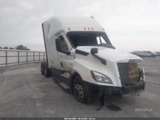 FREIGHTLINER FREIGHTLINER NEW CASCADIA 126