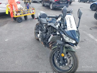 KAWASAKI KAWASAKI EX650 P