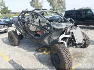 CAN-AM CAN-AM MAVERICK R X RS