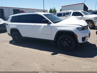 JEEP JEEP GRAND CHEROKEE L LAREDO 4X4