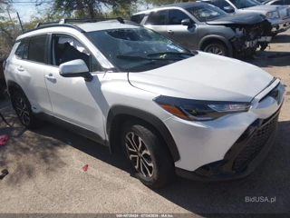 TOYOTA TOYOTA COROLLA CROSS HYBRID SE