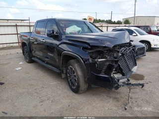 TOYOTA TOYOTA TUNDRA LIMITED CREWMAX 5.5' BED