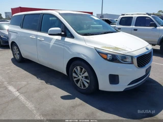 KIA KIA SEDONA LX