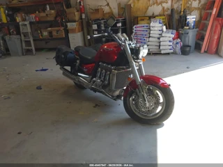 TRIUMPH MOTORCYCLE TRIUMPH MOTORCYCLE ROCKET III
