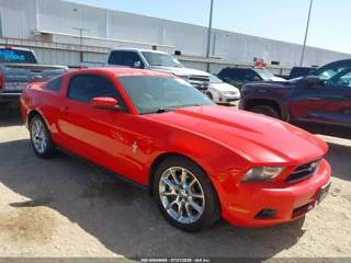 FORD FORD MUSTANG V6 PREMIUM