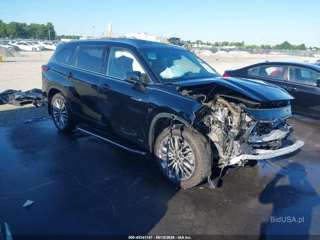 TOYOTA TOYOTA HIGHLANDER HYBRID PLATINUM