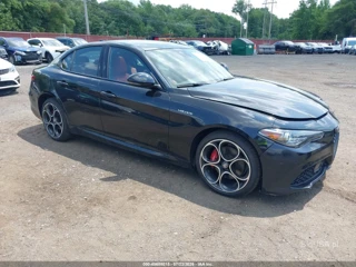 ALFA ROMEO ALFA ROMEO GIULIA VELOCE AWD