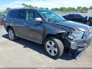 TOYOTA TOYOTA HIGHLANDER LIMITED